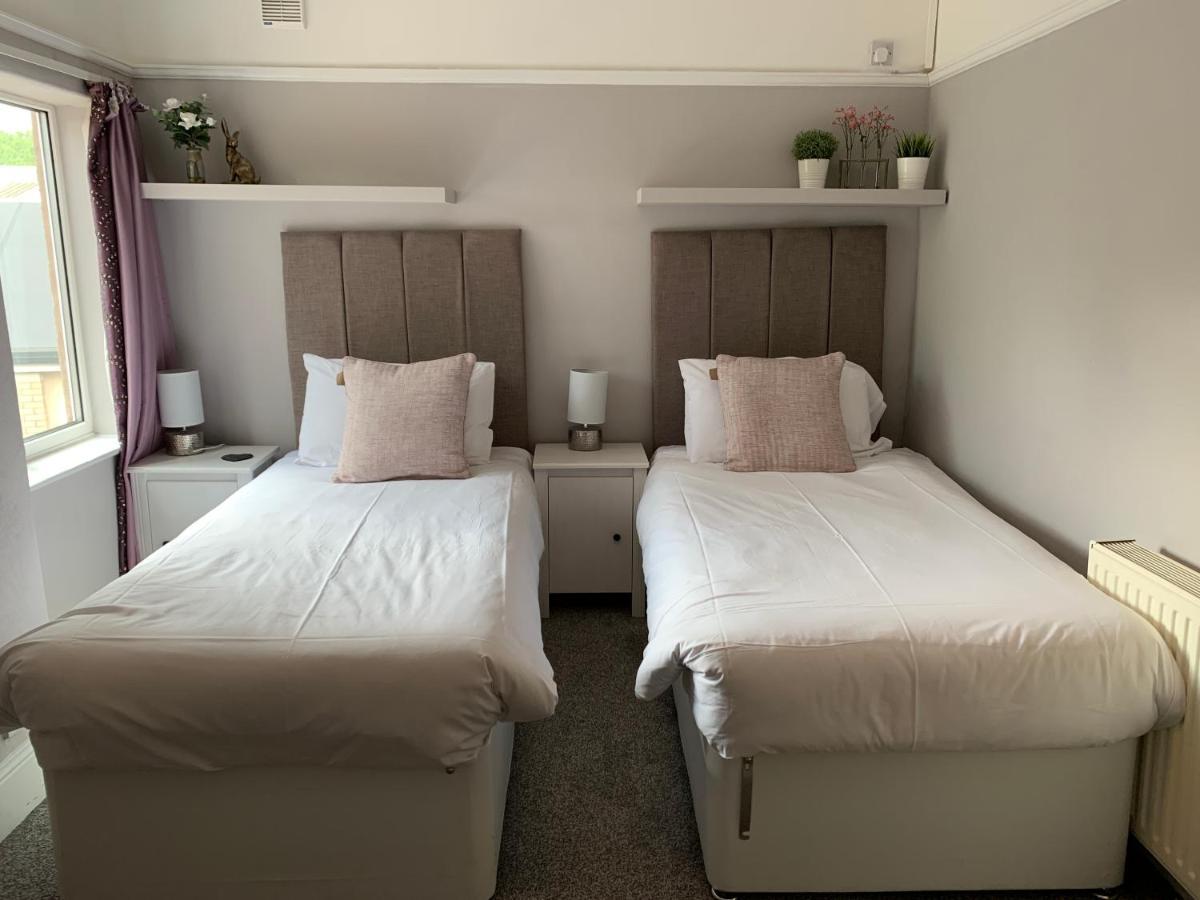 Newlyn House Apartment Christleton Екстериор снимка