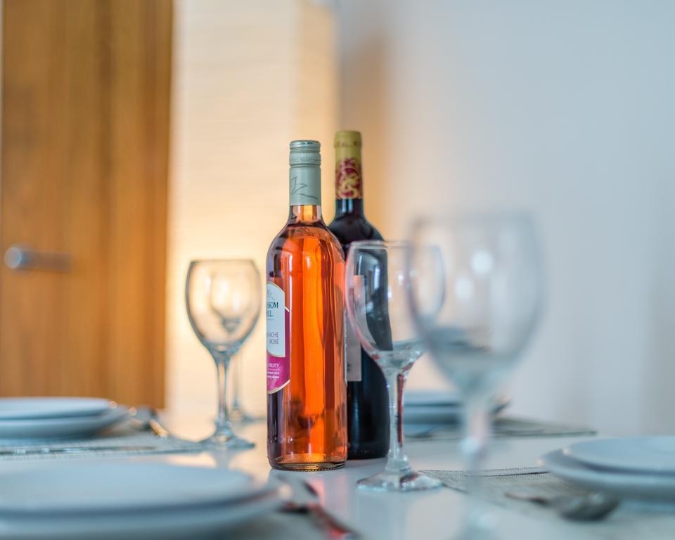 Newlyn House Apartment Christleton Екстериор снимка