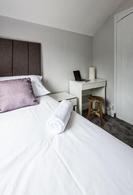 Newlyn House Apartment Christleton Екстериор снимка