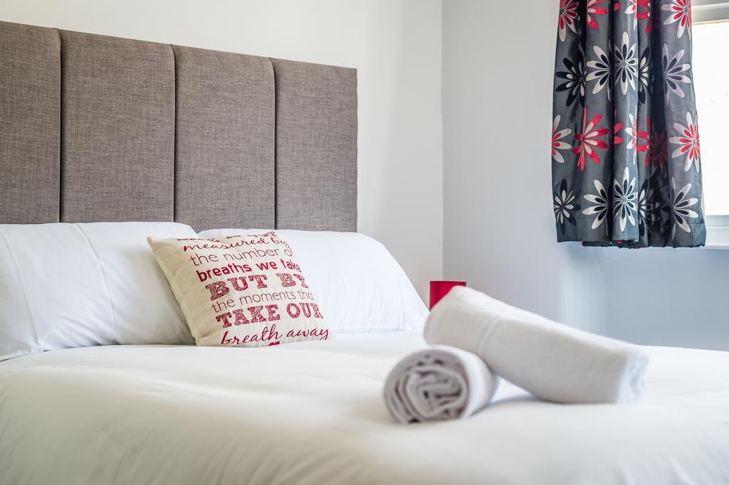 Newlyn House Apartment Christleton Екстериор снимка