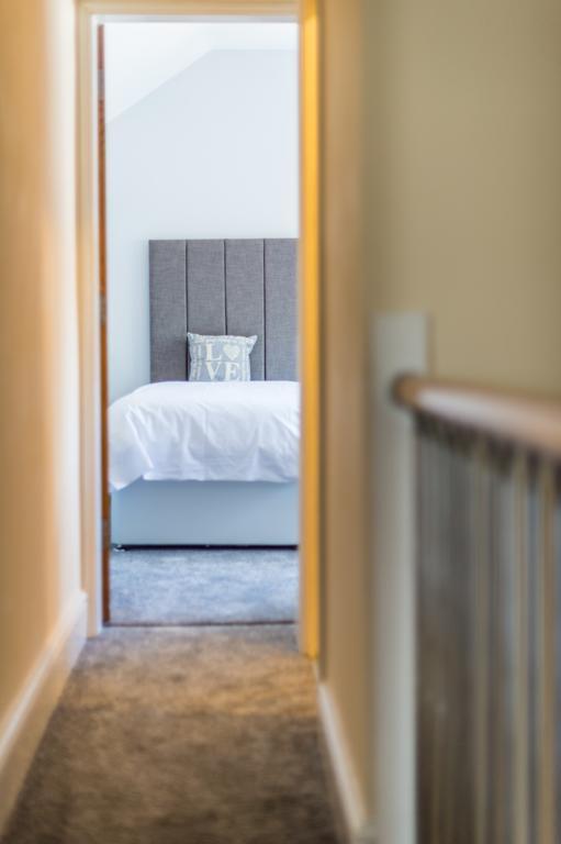 Newlyn House Apartment Christleton Екстериор снимка