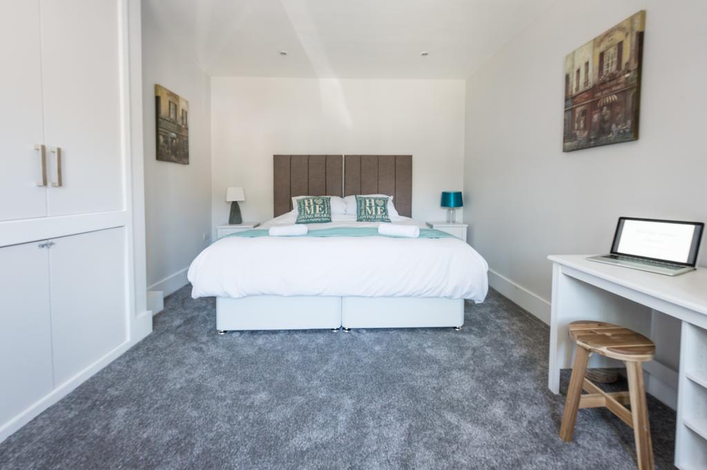 Newlyn House Apartment Christleton Екстериор снимка