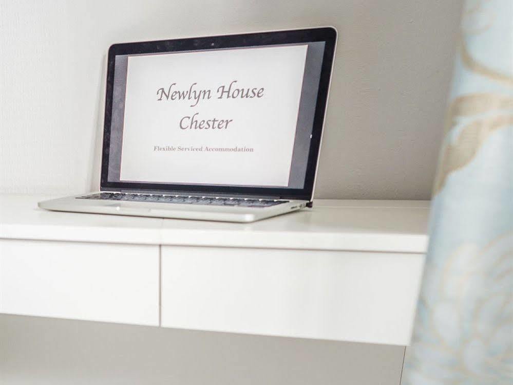 Newlyn House Apartment Christleton Екстериор снимка