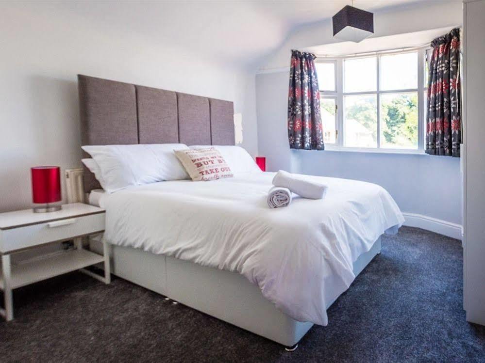 Newlyn House Apartment Christleton Екстериор снимка